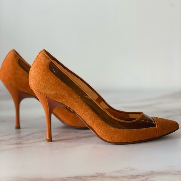 Size 7-7.5 Donald J Pliner 3” Heel / Orange Swede - Picture 2 of 4